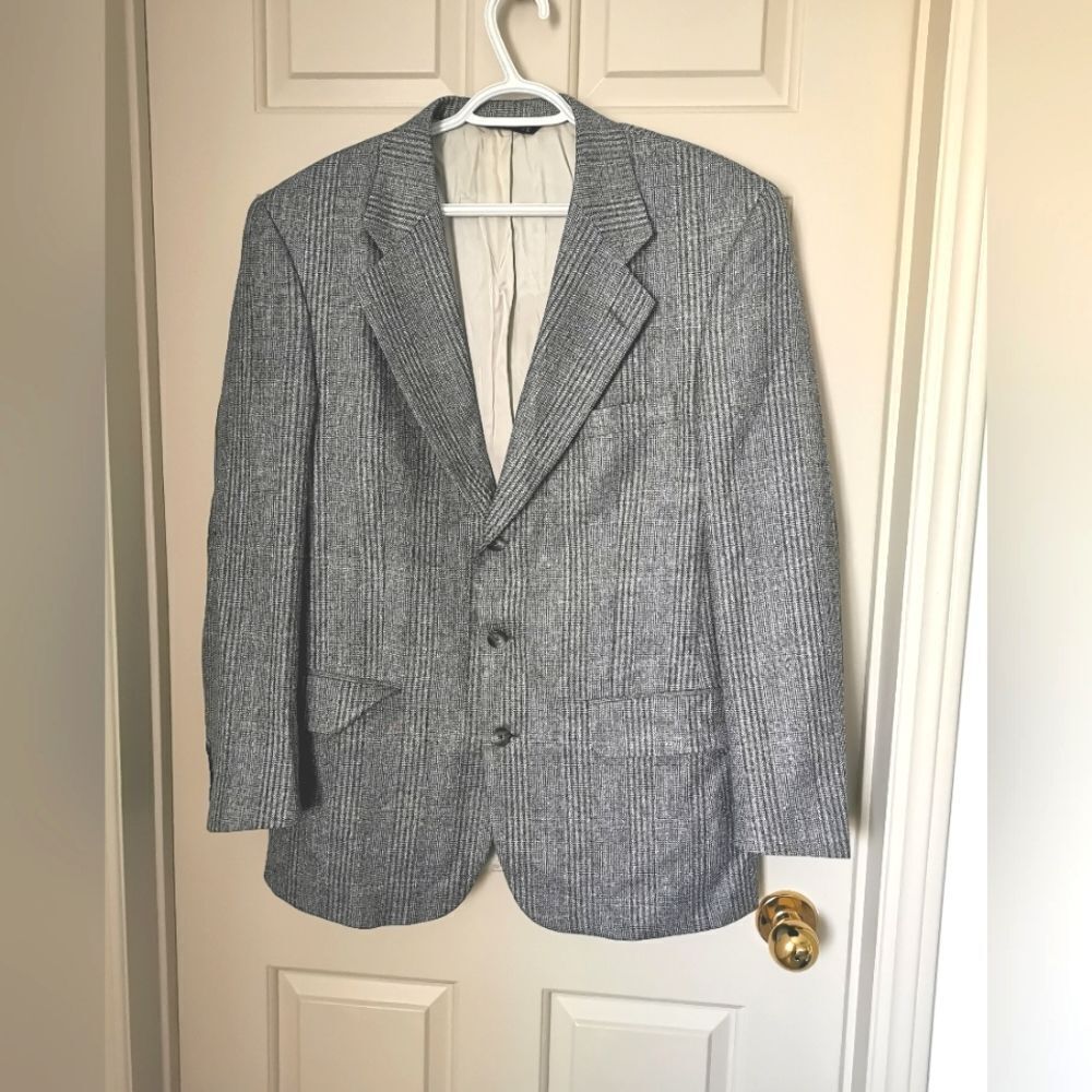 Burberry's men's suit jacket 100%βwool